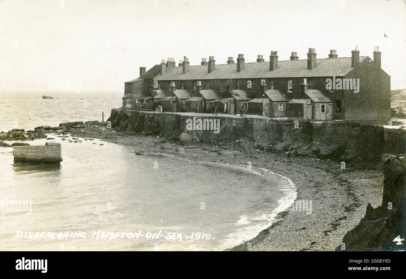 Photographie d'époque de Fred C Palmer - Hampton on Sea, Kent montrant les effets de l'érosion côtière. Banque D'Images