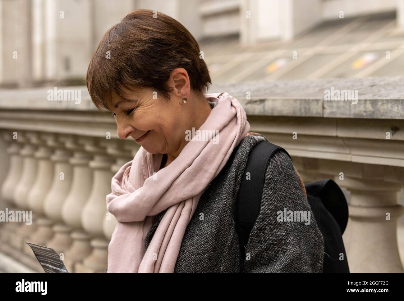 Londres, Royaume-Uni. 31 août 2021. Caroline Lucas Green députée de Brighton Pavilion à l'extérieur de Downing Street Londres, Royaume-Uni crédit: Ian Davidson/Alay Live News Banque D'Images