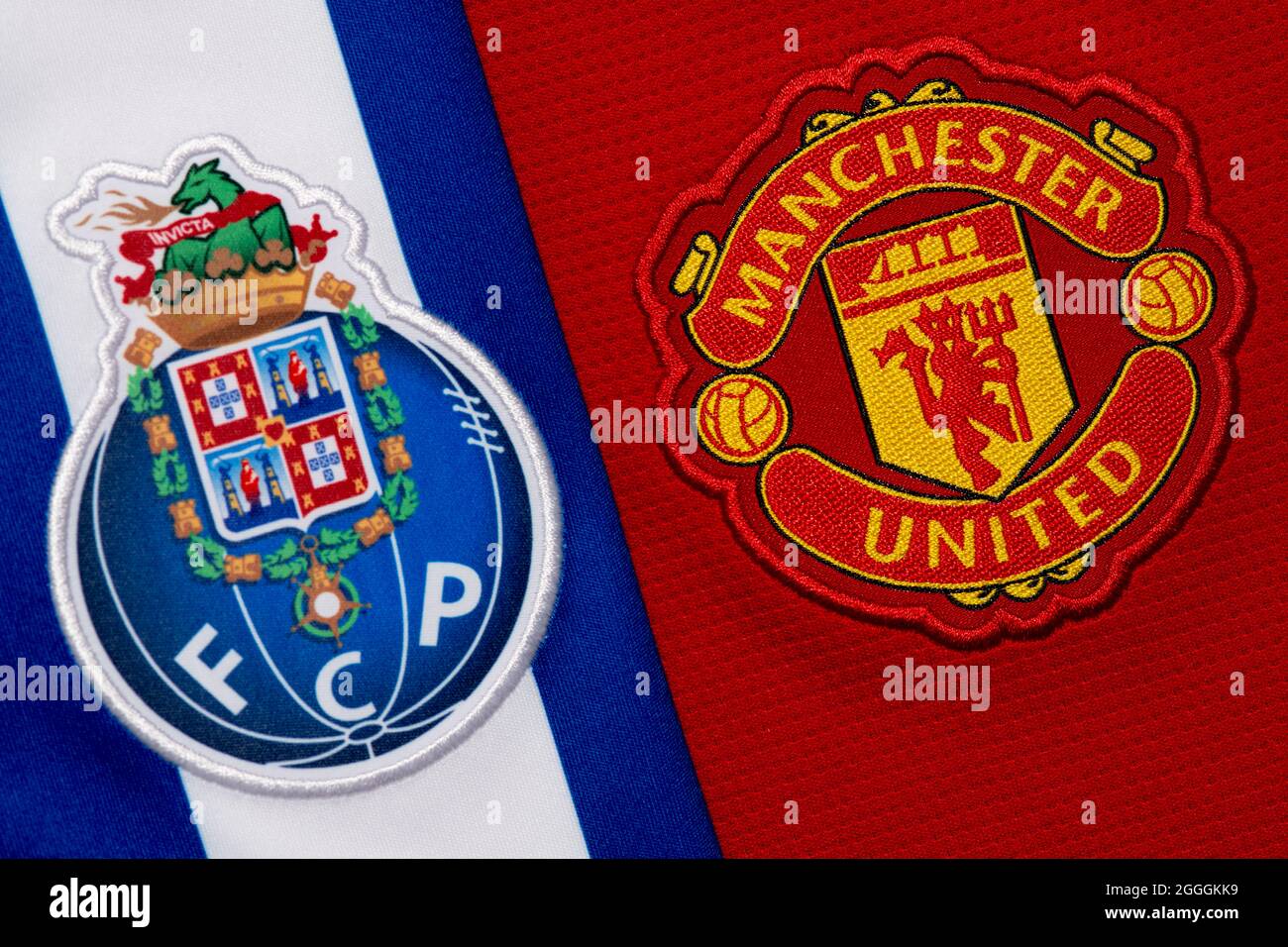 Gros plan sur l'écusson du club de Manchester United et Porto. Banque D'Images