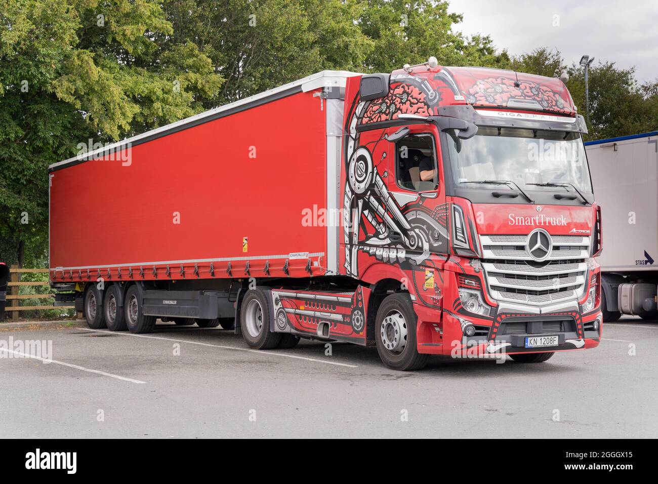 Camion HGV SmartTruck et cabine conducteur Banque D'Images