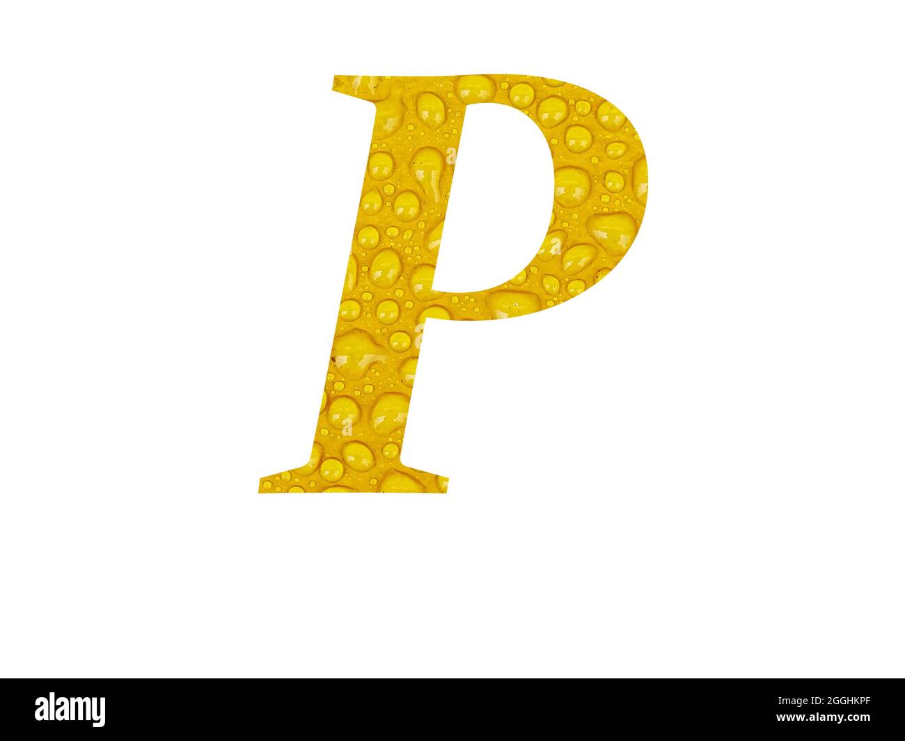 Lettre P de l'alphabet faite de gouttes de pluie sur fond jaune, isolée sur fond blanc Banque D'Images