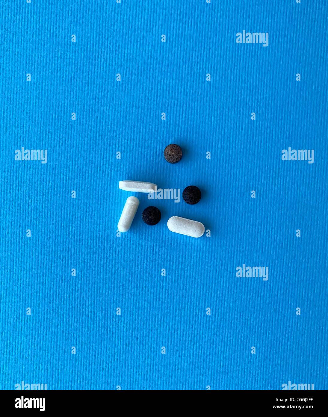 Un ensemble de vitamines. Quarantaine. Omega, fer, magnésium Banque D'Images