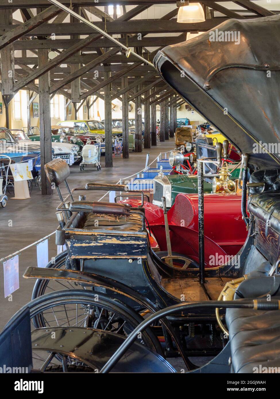 Voiture d'époque dans le musée de la voiture de Melle, Osnabruecker Land, Basse-Saxe, Allemagne Banque D'Images