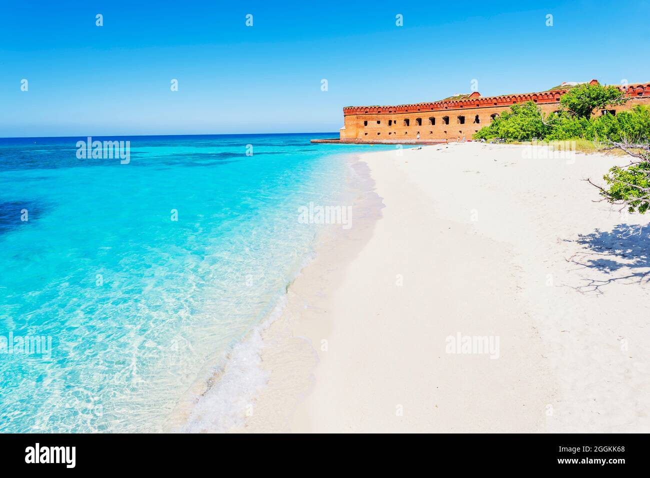 Plage de sable, fort Jefferson, parc national Dry Tortugas, Floride, États-Unis Banque D'Images