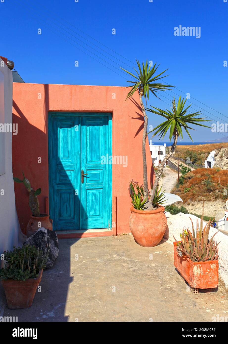 Entrée à une villa à Vothonas à Santorini, Grèce. Banque D'Images