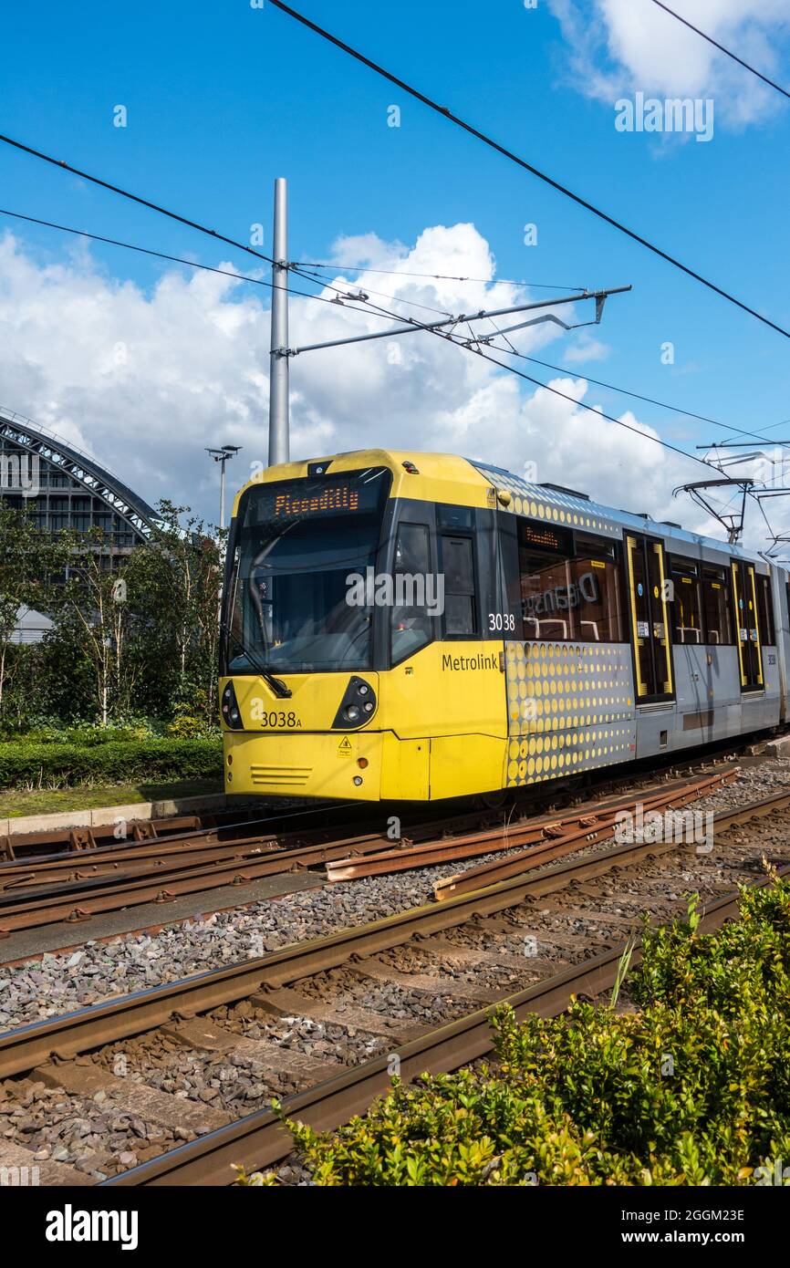 Le tramway Metrolink Manchester fait partie des transports du Grand Manchester reliant la ville et les zones urbaines Banque D'Images