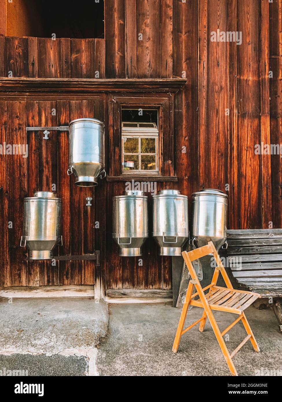 Gais, maison en bois, pot à lait, place, Gais AR, Alpes, Appenzell, Suisse Banque D'Images