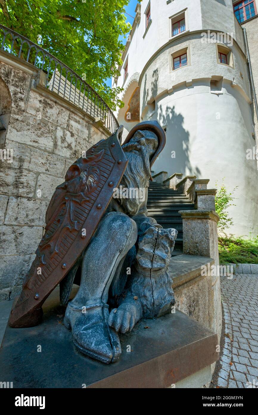 Allemagne, Bade-Wurtemberg, Sigmaringen, nain avec bouclier, figure en face du château de Sigmaringen. Banque D'Images