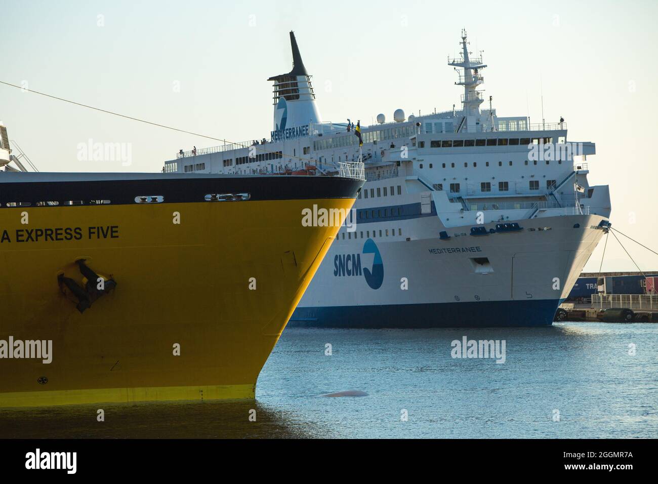 FRANCE. HAUTE-CORSE (2B) BASTIA. ARRIVÉE DU FERRY SNCM AU PORT Banque D'Images