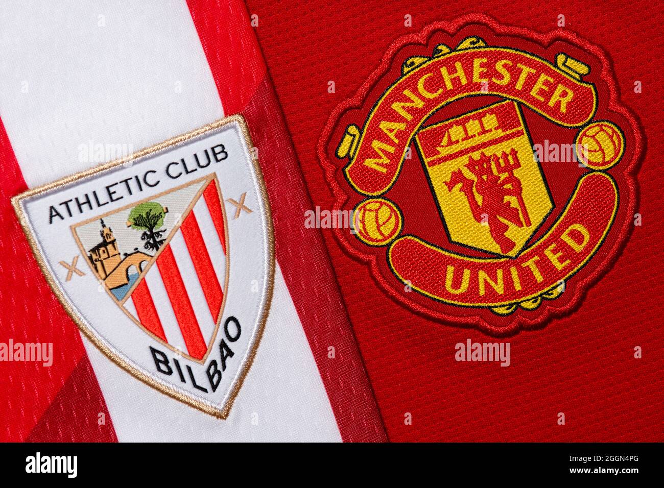 Gros plan sur l'écusson du club Manchester United et Athletic Club Bilbao. Banque D'Images