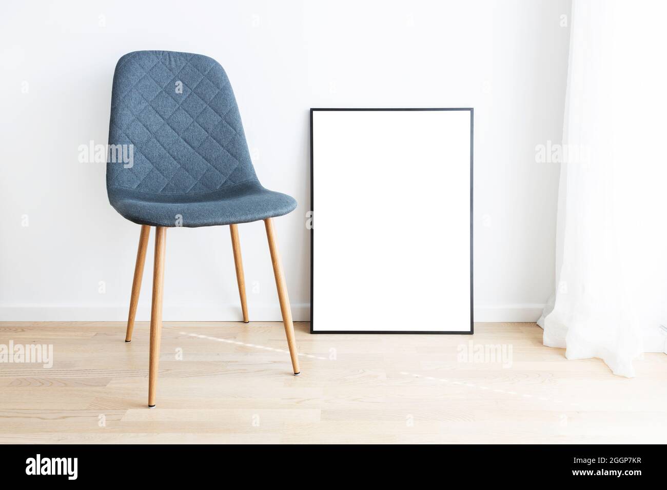 Intérieur moderne avec cadre et chaise. Banque D'Images