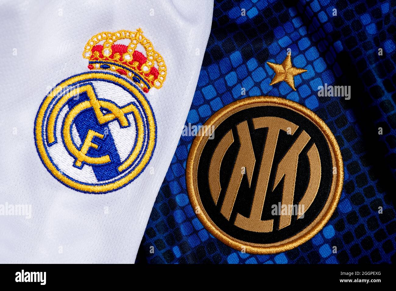 Gros plan sur l'écusson du Real Madrid et de l'Inter-club Banque D'Images