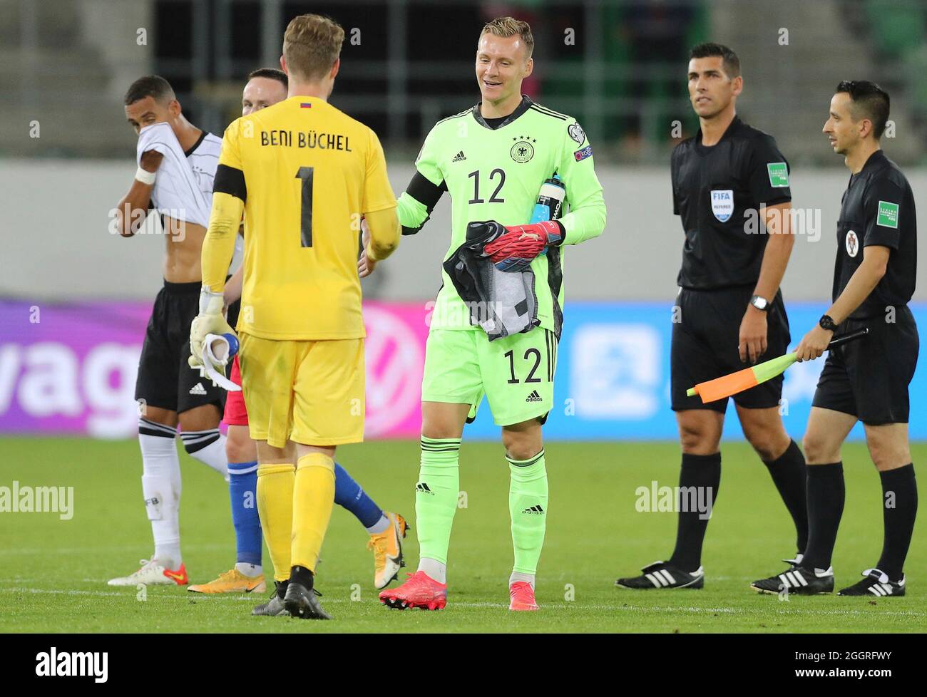 Firo: Fuvuball: Soccer: 02.09.2021 LV§nderspiel, équipe nationale qualification WM Liechtenstein - Allemagne Bernd Leno avec Benjamin Bvºchel Banque D'Images