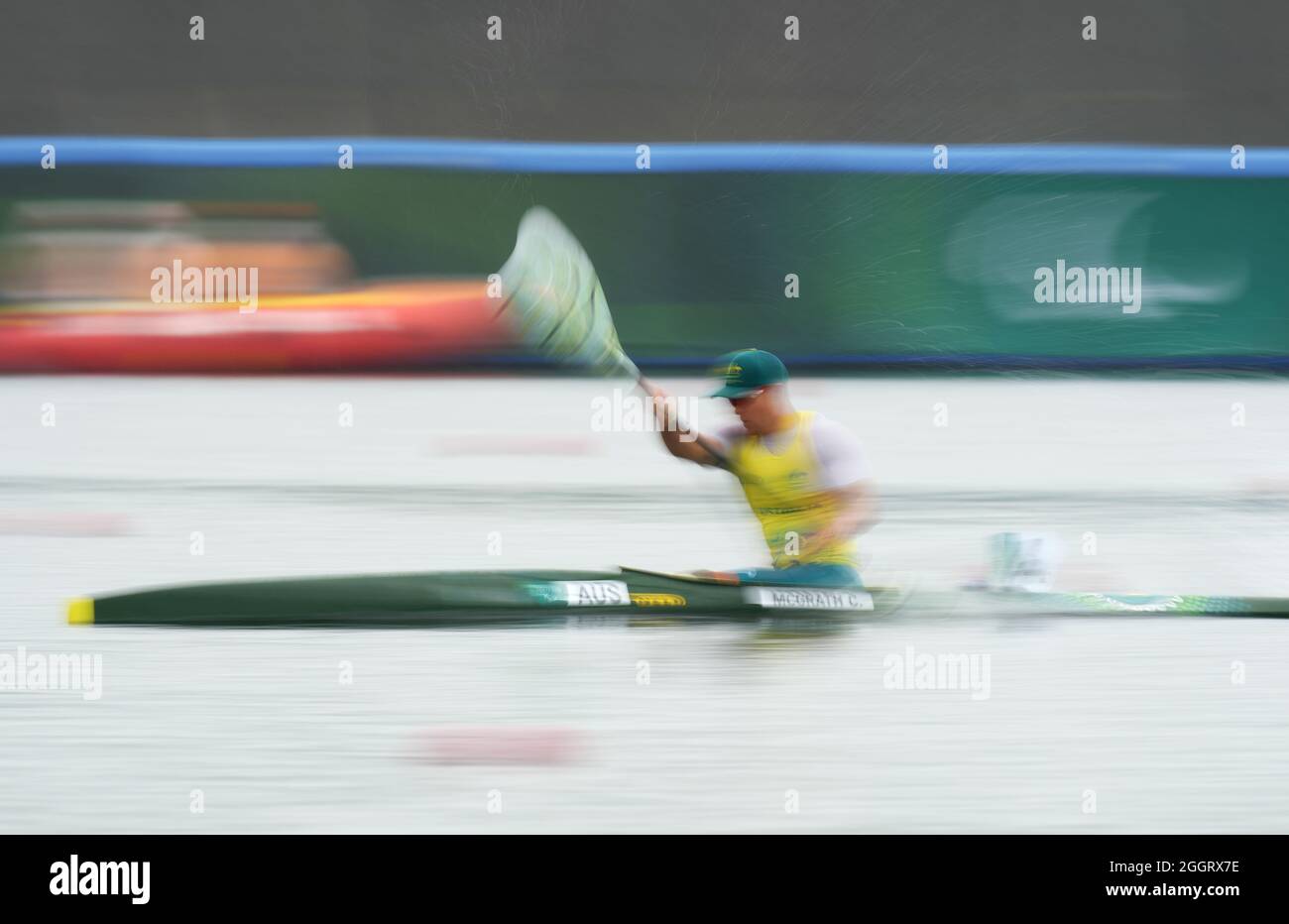 Curtis McGrath, un australien, participe à la semi-finale 1 du kayak masculin de 200m - KL2 à la Sea Forest Waterway au cours du dixième jour des Jeux paralympiques de Tokyo de 2020 au Japon. Date de la photo : vendredi 3 septembre 2021. Banque D'Images