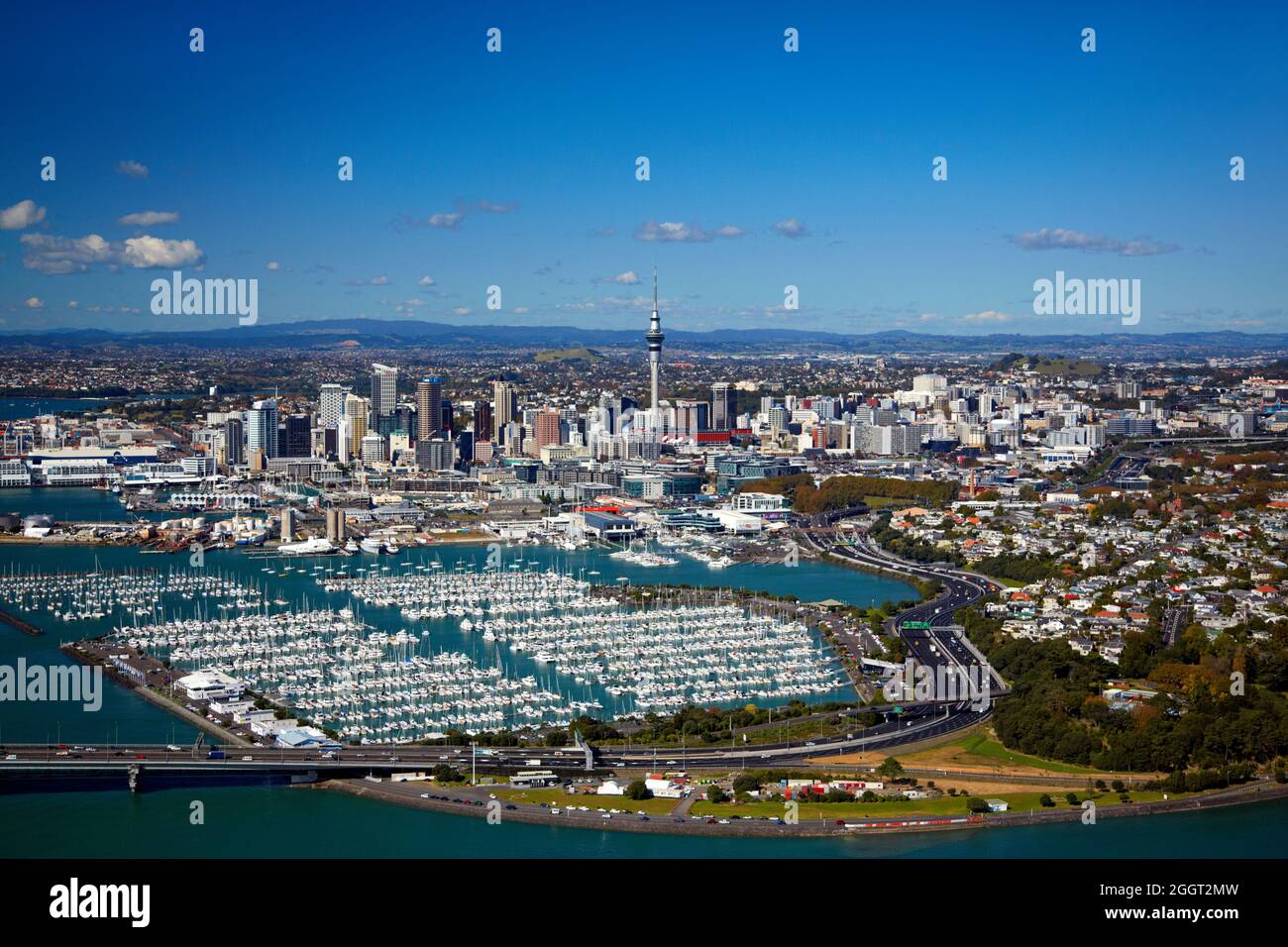 Auckland, Westhaven Marina et vue sur le port, Auckland, Nouvelle-Zélande Banque D'Images