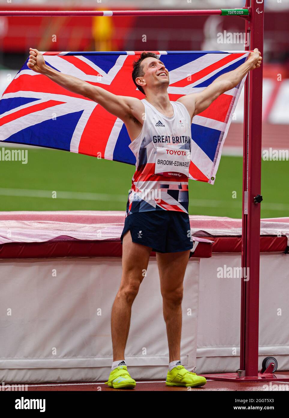 TOKYO, JAPON. 03ème septembre 2021. Jonathan Broom-Edwards, de Grande-Bretagne, célèbre après avoir remporté la finale de MenÕs High Jump - T64 lors des épreuves d'athlétisme - Tokyo 2020 Jeux paralympiques au stade olympique le vendredi 03 septembre 2021 à TOKYO, JAPON. Credit: Taka G Wu/Alay Live News Banque D'Images