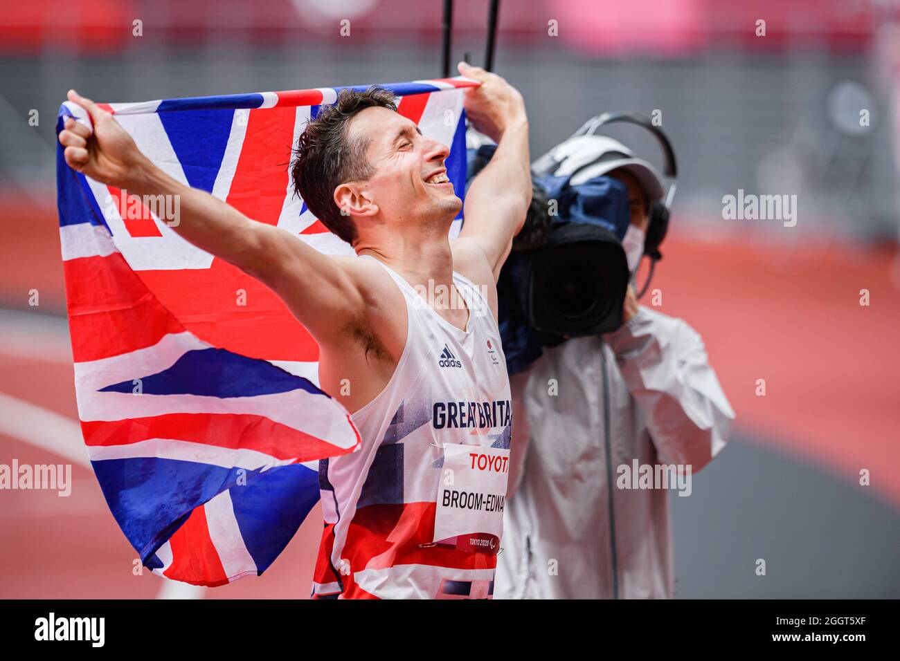 TOKYO, JAPON. 03ème septembre 2021. Jonathan Broom-Edwards, de Grande-Bretagne, célèbre après avoir remporté la finale de MenÕs High Jump - T64 lors des épreuves d'athlétisme - Tokyo 2020 Jeux paralympiques au stade olympique le vendredi 03 septembre 2021 à TOKYO, JAPON. Credit: Taka G Wu/Alay Live News Banque D'Images