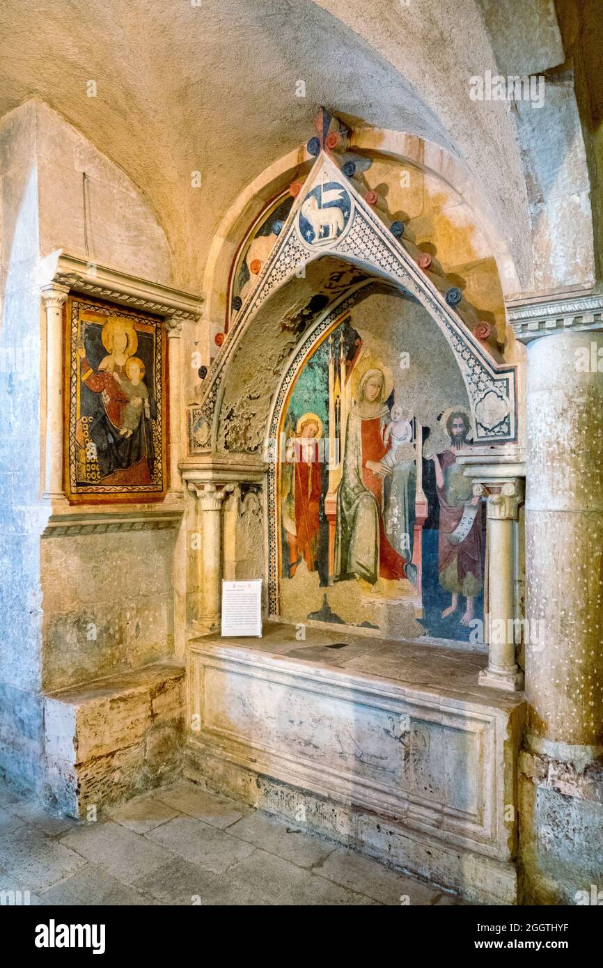 Crypte de la cathédrale de San Panfilo, Sulmona Italie Banque D'Images