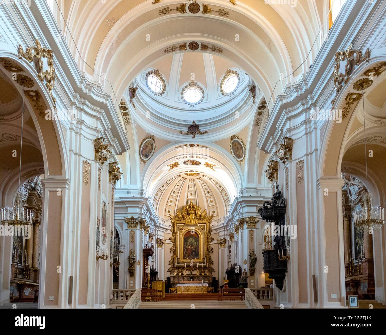 Intérieur de la cathédrale de San Giustino, Chieti, Italie Banque D'Images