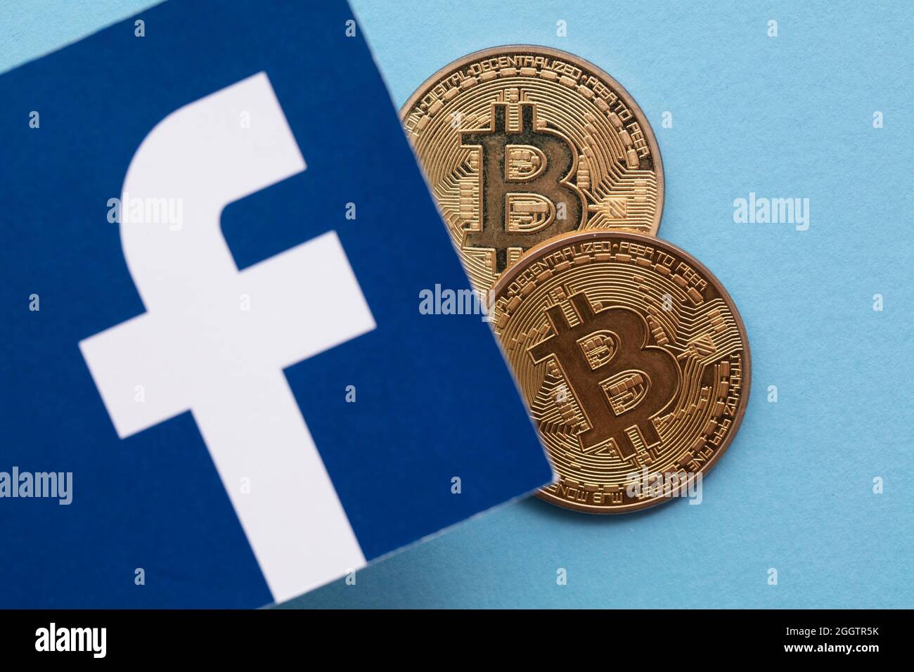 LONDRES, Royaume-Uni - septembre 2021 : crypto-monnaie Bitcoin sur un logo  facebook Photo Stock - Alamy
