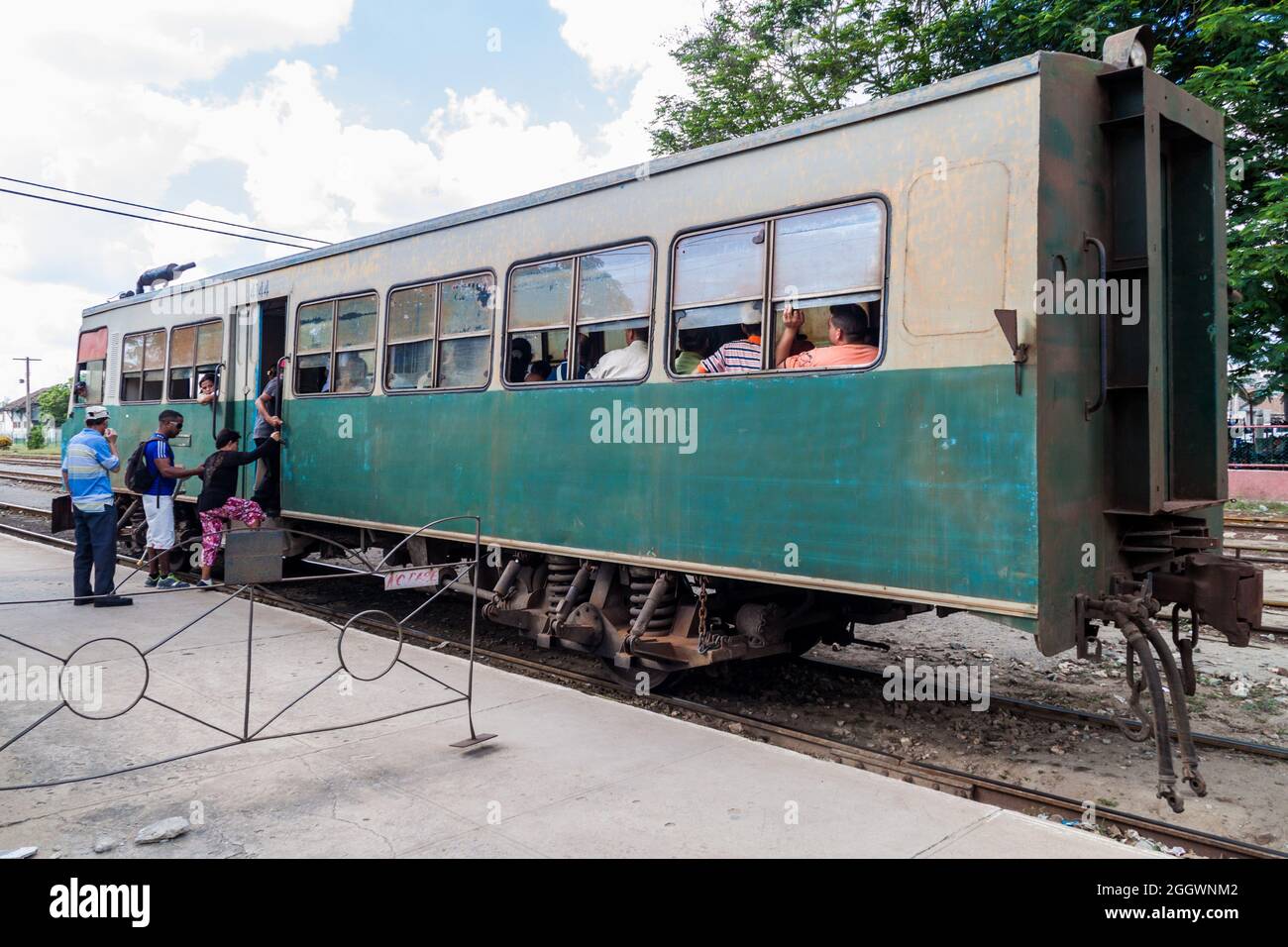 LAS TUNAS, CUBA - 27 JANVIER 2016 : vue sur un train à Las Tunas. Banque D'Images