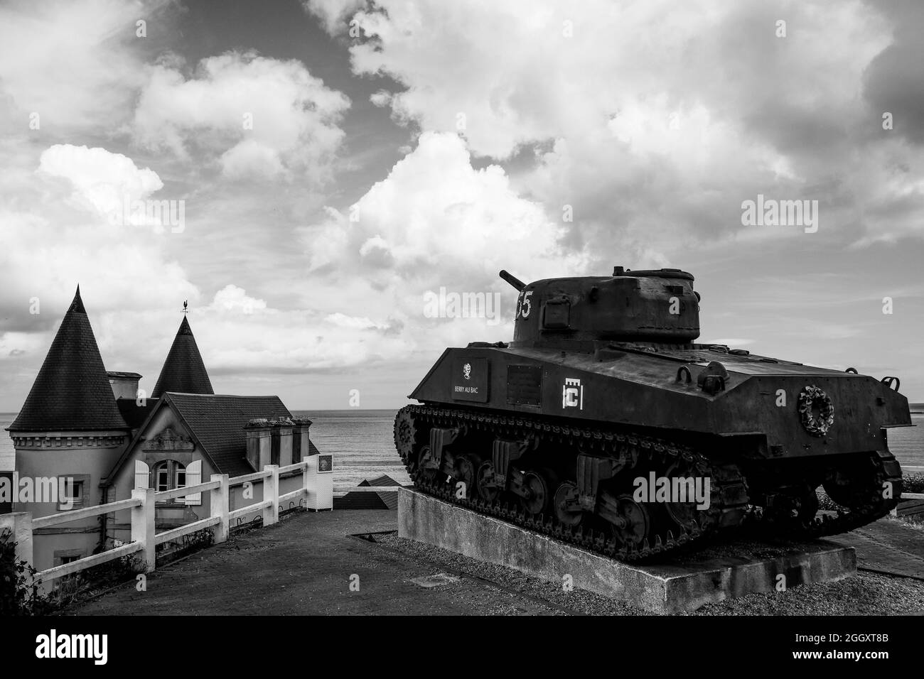 'Berry-au-bac', réservoir Sherman du 2ème DB français, Arromanche, Calvados, région normande, Nord-Ouest de la France Banque D'Images