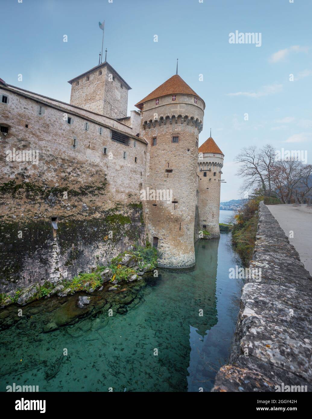 Fossé et murs du Château de Chillon - Canton de Vaud, Suisse Banque D'Images