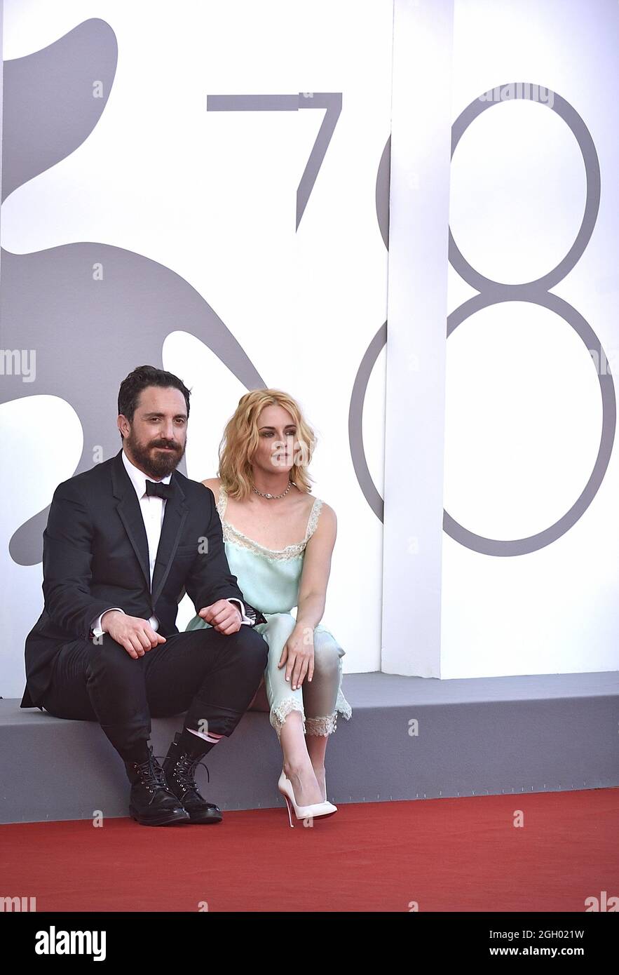 Venise, Italie. 03ème septembre 2021. Pablo Larraín et Kristen Stewart assistent au tapis rouge du film 'pencer' lors du 78e Festival International du film de Venise le vendredi 3 septembre 2021 à Venise, Italie. Photo de Rocco Spaziani/UPI crédit: UPI/Alay Live News Banque D'Images