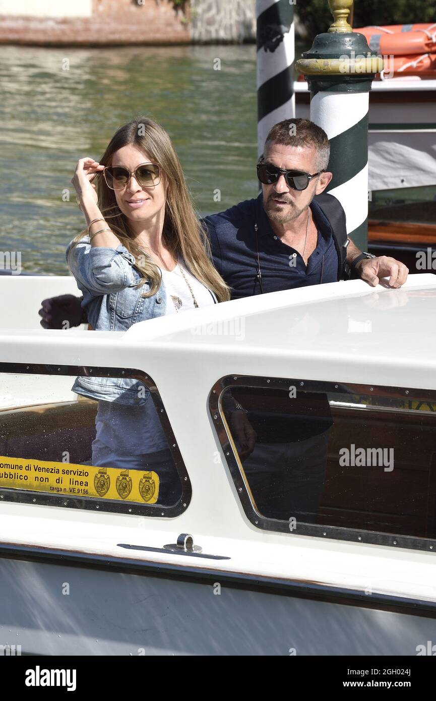 Venise, Italie. 03ème septembre 2021. Antonio Banderas et Nicole Kimpel arrivent au 78e Festival international du film de Venise le vendredi 3 septembre 2021 à Venise, en Italie. Photo de Rocco Spaziani/UPI crédit: UPI/Alay Live News Banque D'Images