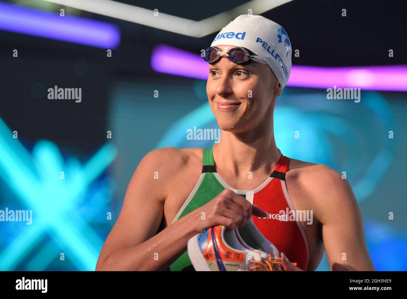 Federica Pellegrini, retourne à la piscine de la Ligue internationale de natation 2021, à l'intérieur de la piscine Felice Scandone à Naples. Un véritable championnat du monde en équipes de natation qui se poursuivra en novembre avec les séries éliminatoires, avec les 8 premiers de la saison régulière, pour se terminer en janvier 2022 avec les 4 meilleures équipes pour disputer le titre. Ce sont les dix équipes de la Ligue internationale de natation 2021: Aqua Centurions (Italie, capitaine Federica Pellegrini), Cali Condors (Etats-Unis, champions en titre), DC Trident (Etats-Unis), Energy Standard (France), New York Breakers (États-Unis), Team Iron (Hongrie), Los Angeles Cur Banque D'Images