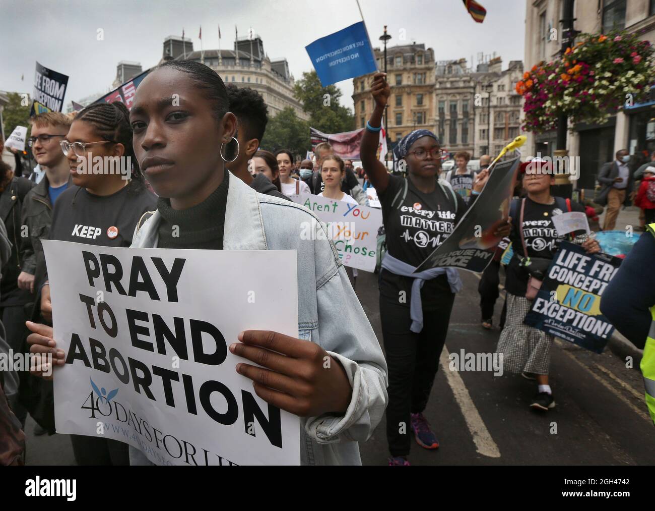 Londres, Royaume-Uni. 04e septembre 2021. Un manifestant tient un écriteau alors que des milliers de partisans pro-vie se réunissent pour la marche annuelle pour la vie au Royaume-Uni. Ils appellent à la fin de l'avortement car ils croient que la vie commence à la conception. La marche fait suite à une interdiction de l'avortement pour la plupart des femmes au Texas, aux États-Unis, au début du mois de septembre. (Photo de Martin Pope/SOPA Images/Sipa USA) crédit: SIPA USA/Alay Live News Banque D'Images