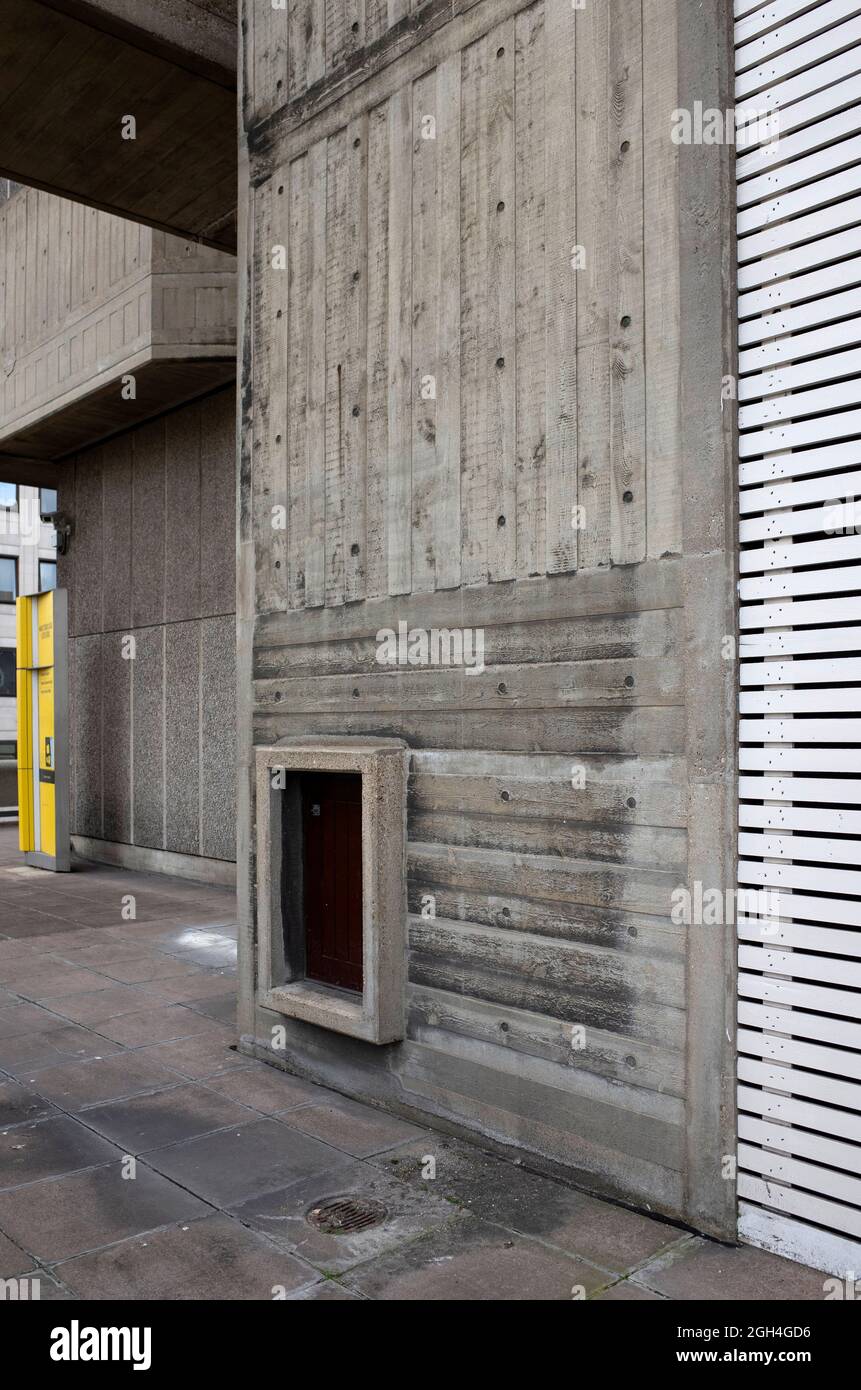 Bâtiments et architecture brutalistes de Denys Lasdun au National Theatre London England Banque D'Images