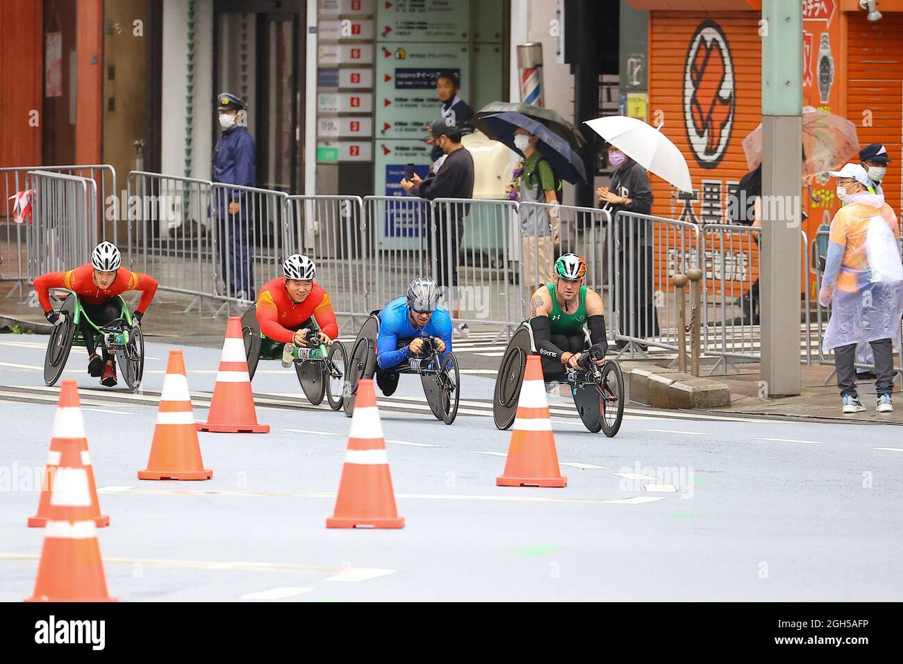 Tokyo, Japon. Le 05septembre 2021. Tokyo 2020, Jeux paralympiques, marathon en fauteuil roulant, course en centre-ville. Le 13e et dernier jour des Jeux paralympiques, le 5 septembre 2021 à Tokyo, au Japon. (Photo de Kazuki Oishi/Sipa USA) crédit: SIPA USA/Alay Live News Banque D'Images