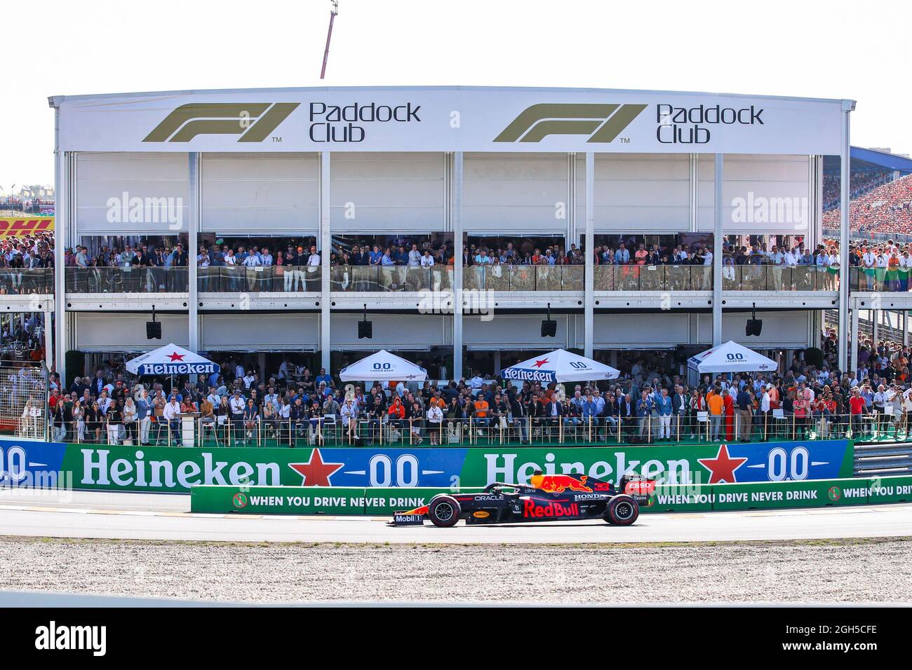 F1 paddock club Banque de photographies et d'images à haute résolution -  Alamy