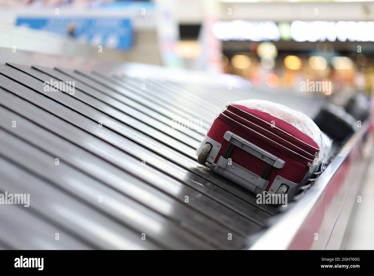 Vider l'aéroport et les bagages sur bande à proximité Banque D'Images