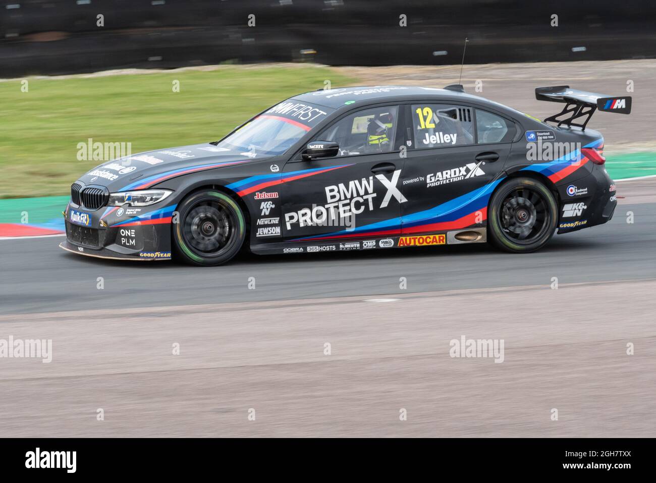 Stephen Jelley dans une BMW 330i M lors de l'événement BTCC à Thruxton en août 2021 Banque D'Images