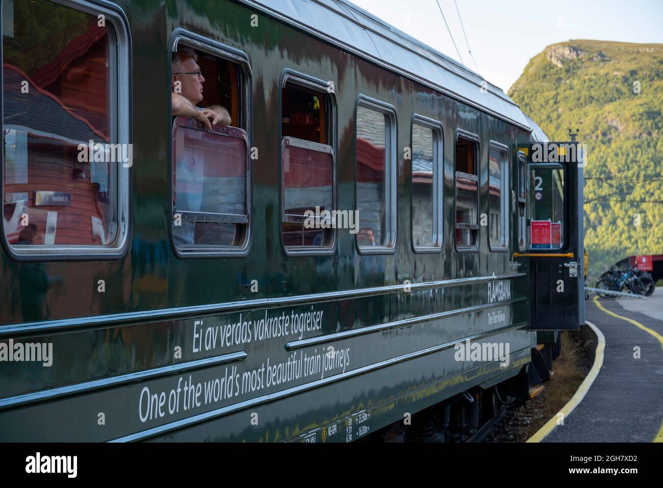 Flamsbana - la ligne de train touristique de Flam entre Myrdal et Flåm, Norvège, Europe Banque D'Images