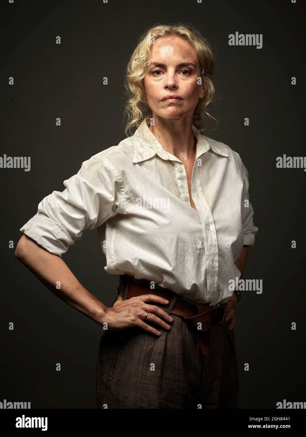 NINA HOSS dans SHADOWPLAY (2020), dirigée par BJÖRN STEIN et MANS MARLIND. Crédit: BRON STUDIOS / Album Banque D'Images