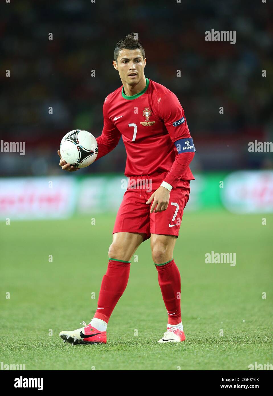 Portugals Cristiano Ronaldo en action pendant l'Euro 2012 Portugal / pays- Bas, Stade Metalist, Kharkiv, 17 juin 2012 Photo Stock - Alamy