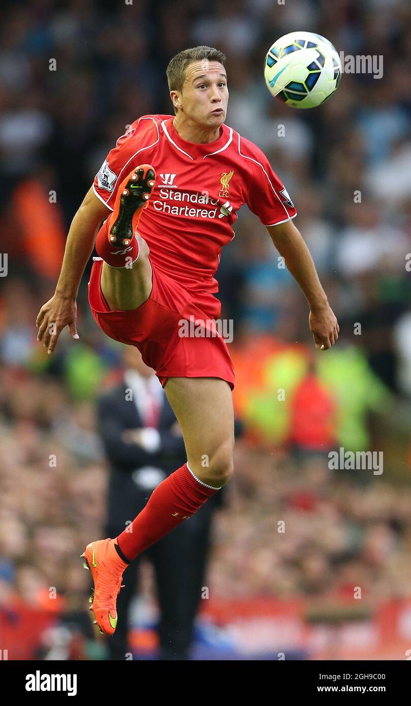 Javi Manquillo de Liverpool lors de leur match de football de la première Ligue anglaise à Anfield à Liverpool, dans le nord de l'Angleterre, le 13 septembre 2014. Banque D'Images