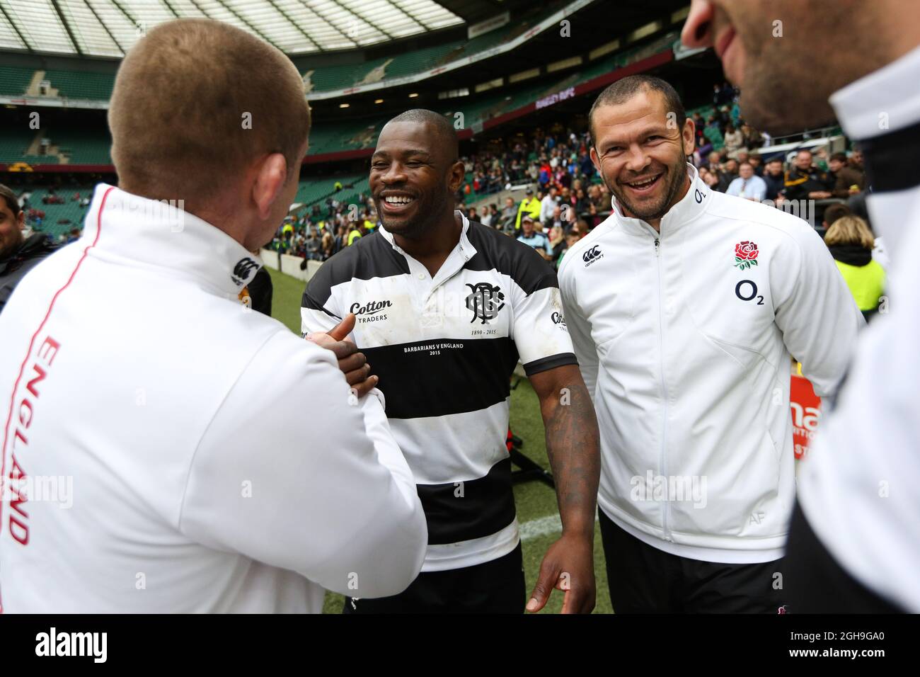 Ugo Monye, l'aile du barbare, partage une blague avec Graham Rowntree et Andy Farrell - Rugby Union - England XV v Barbarians - Twickenham Stadium - Londres - 31052015 Banque D'Images