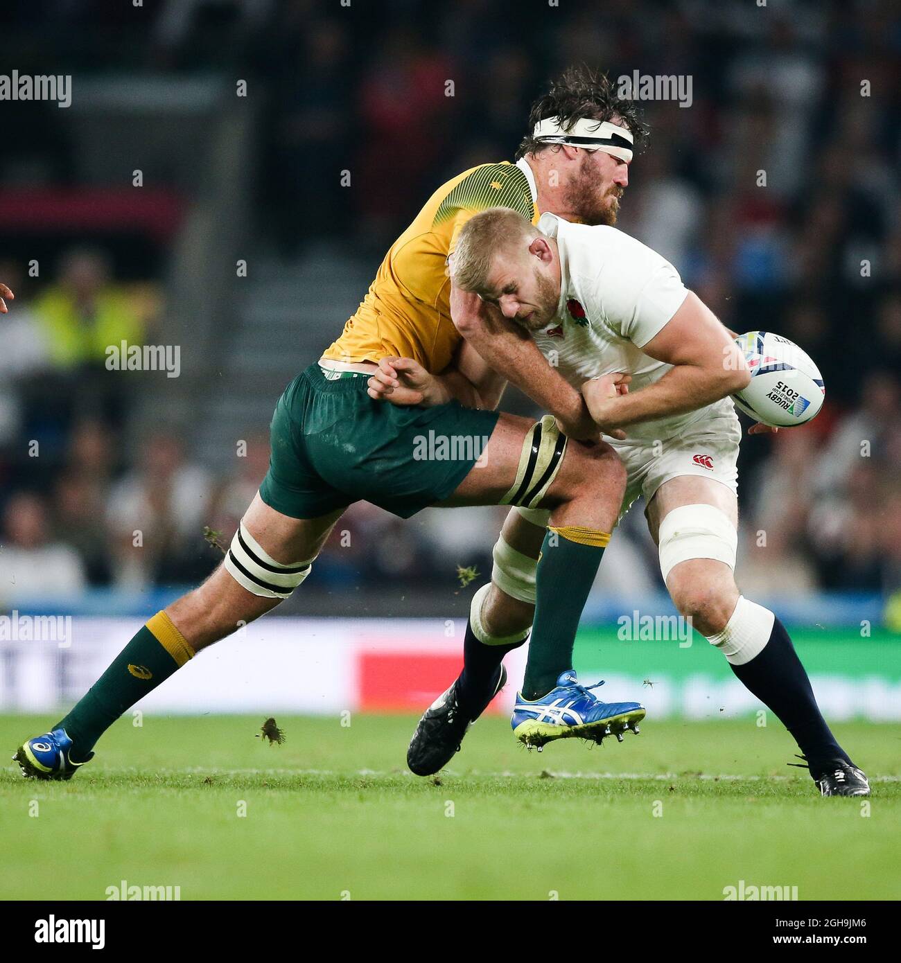 N° d'image : 39898690 3 octobre 2015 - Londres, Royaume-Uni - George Kruis d'Angleterre frappe après avoir été durement frappé par Kane Douglas d'Australie - coupe du monde de rugby 2015 - Pool A - Angleterre v Australie - Twickenham Stadium - Londres- Angleterre - 3 octobre 2015 - Picture Charlie Forgham BaileySportimage. Banque D'Images N° d'image : 39898690 3 octobre 2015 - Londres, Royaume-Uni - George Kruis d'Angleterre frappe après avoir été durement frappé par Kane Douglas d'Australie - coupe du monde de rugby 2015 - Pool A - Angleterre v Australie - Twickenham Stadium - Londres- Angleterre - 3 octobre 2015 - Picture Charlie Forgham BaileySportimage. Banque D'Images