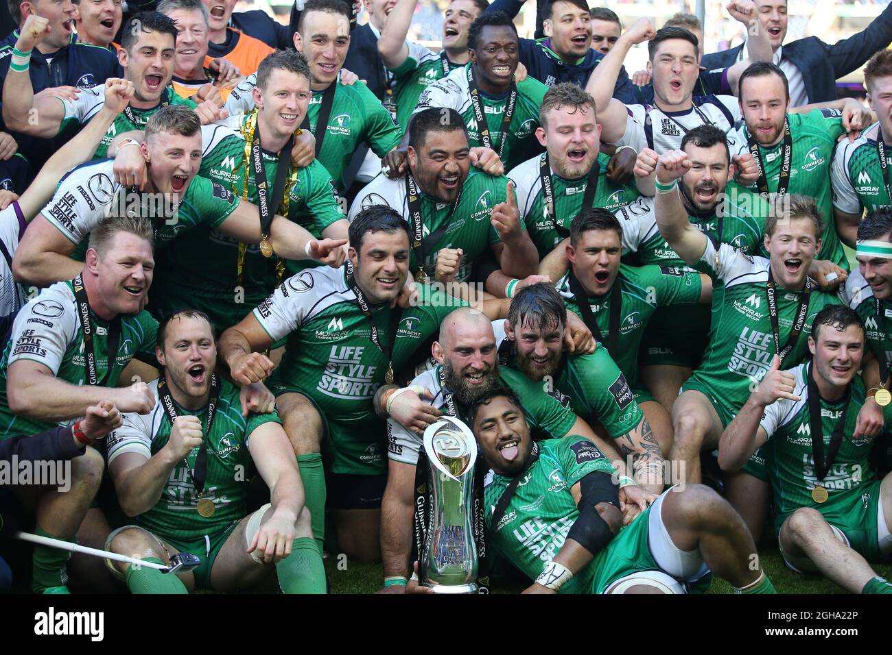 L'équipe de Connacht célèbre après avoir remporté le match de finale Guinness Pro12 au stade BT Murrayfield, à Édimbourg. Le crédit photo devrait se lire comme suit : Lynne Cameron/Sportimage via PA Images Banque D'Images