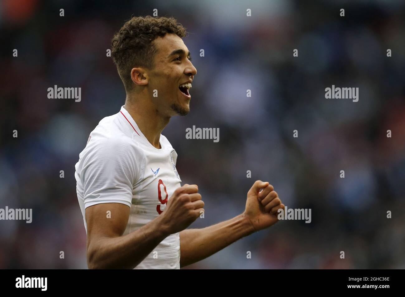 Dominic Calvert-Lewin, d'Angleterre, célèbre le premier but du match de qualification Euro U21 au stade Bramall Lane, à Sheffield. Date de la photo : 27 mars 2018. Le crédit photo devrait se lire: Malcolm Couzens/Sportimage via PA Images Banque D'Images