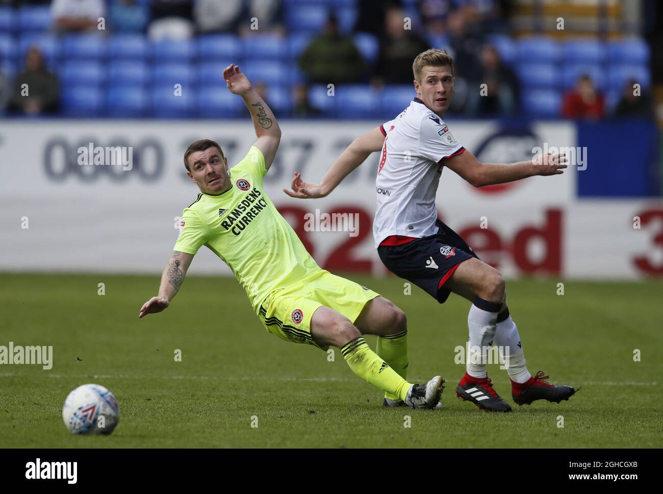 John Fleck de Sheffield Utd et Josh Vela de Bolton Wanderers lors du match du championnat Sky Bet au stade de l'université de Bolton, Bolton. Photo date 25 août 2018. Le crédit photo doit se lire comme suit : Simon Bellis/Sportimage via PA Images Banque D'Images