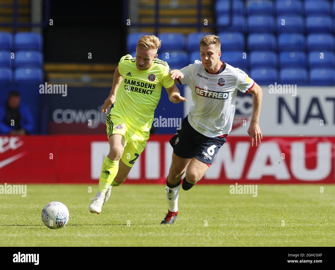 Mark Duffy de Sheffield Utd et Josh Vela de Bolton Wanderers lors du match du championnat Sky Bet au stade de l'université de Bolton, Bolton. Photo date 25 août 2018. Le crédit photo doit se lire comme suit : Simon Bellis/Sportimage via PA Images Banque D'Images