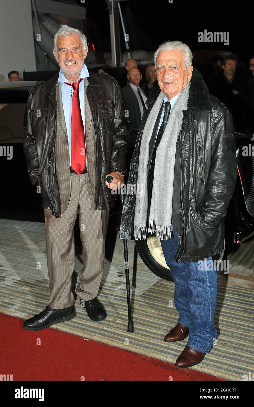 Photo du dossier datée du 8 novembre 2013 de Jean Paul Belmondo et de son  frère Alain. - l'acteur français emblématique Jean-Paul Belmondo meurt à  l'âge de 88 ans. Photo de Patrick