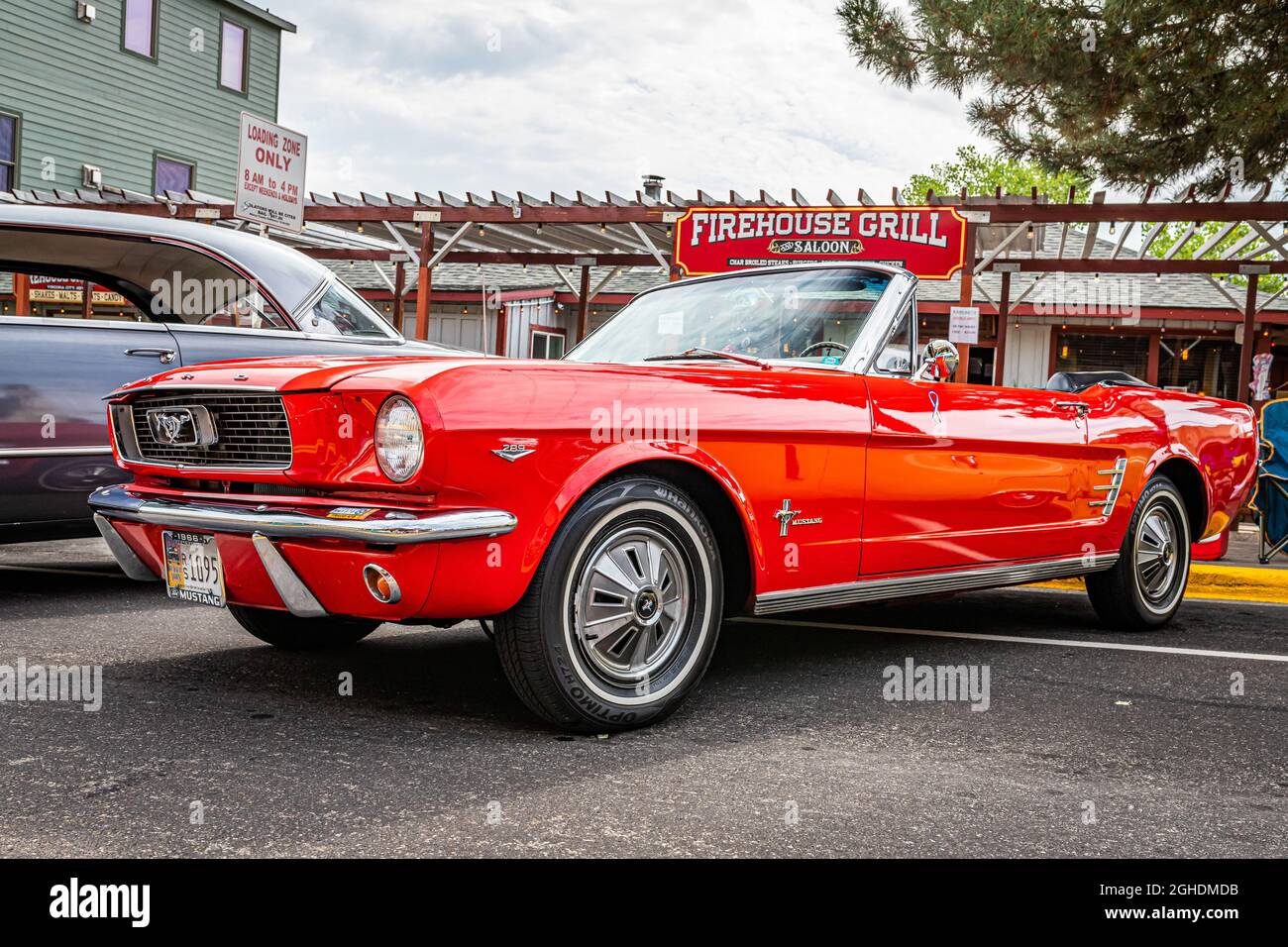 Virginia City, NV - 30 juillet 2021 : Ford Mustang convertible 1966 lors  d'un salon automobile local Photo Stock - Alamy