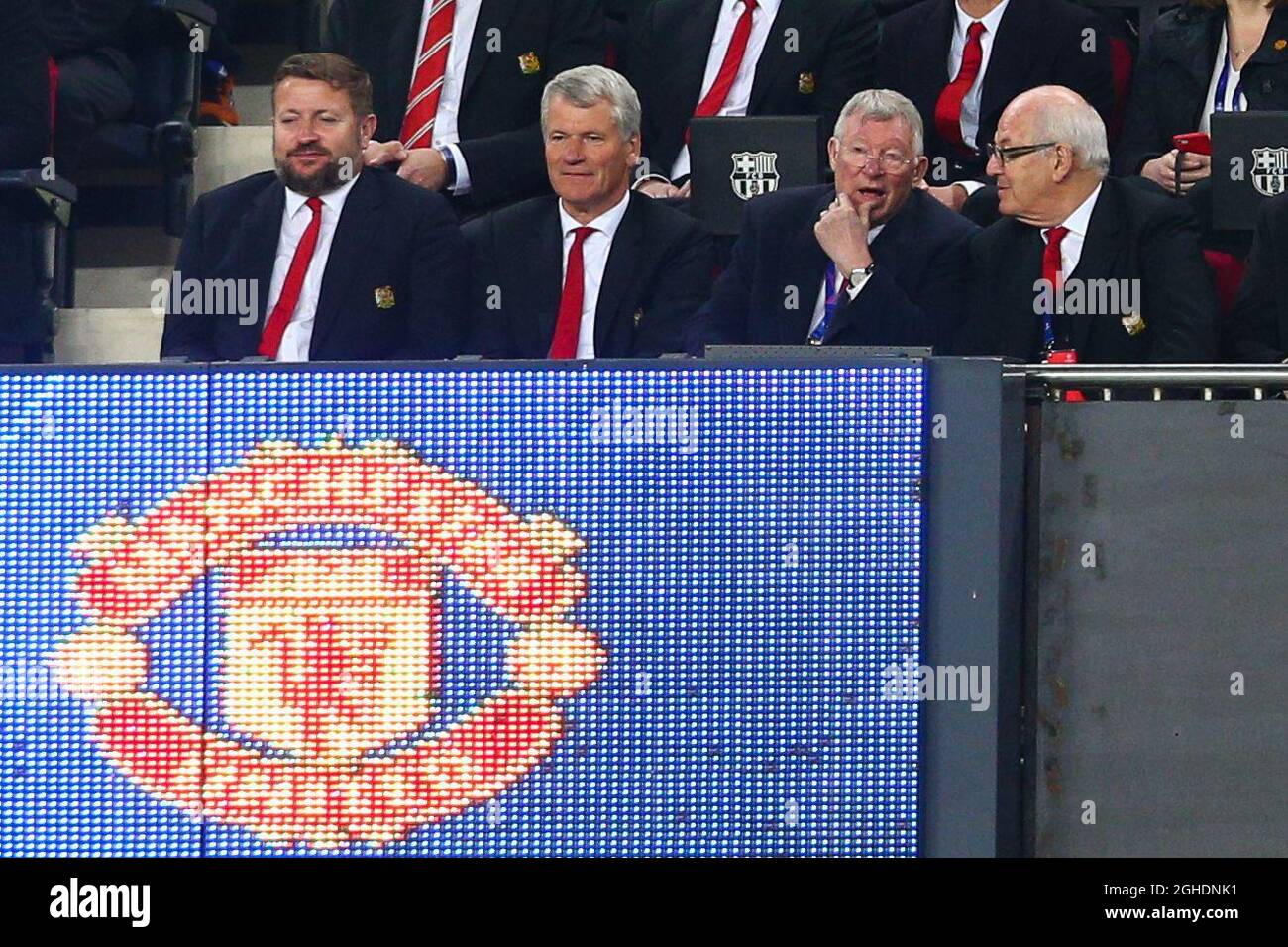 Sir Alex Ferguson regarde aux côtés de l'ancien directeur général de Manchester United David Gill lors du match de la Ligue des champions de l'UEFA au Camp Nou, à Barcelone. Date de la photo : 16 avril 2019. Le crédit photo doit se lire comme suit : Craig Mercer/Sportimage via PA Images Banque D'Images