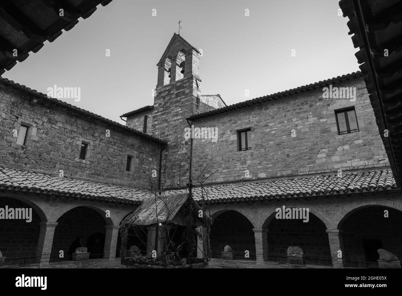 Assise, église de San Damiano. L'église de San Damiano, est l'endroit où Saint Clare est mort et où Saint François a trouvé la conversion. Banque D'Images